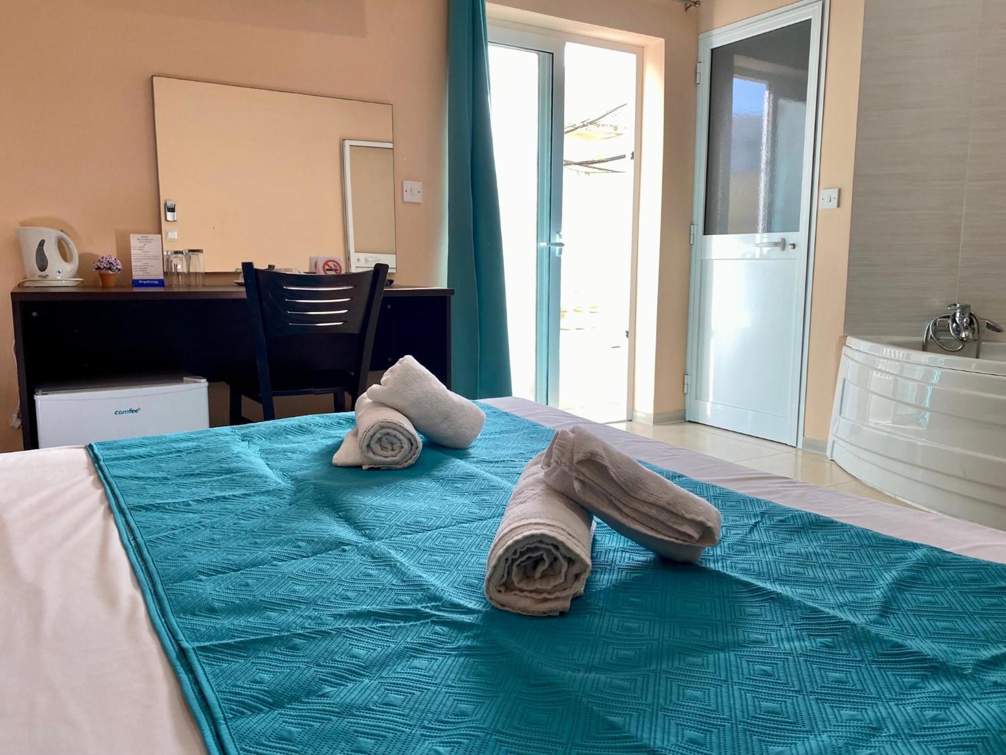 سانت جوليان Malta Paradise Hotel المظهر الخارجي الصورة